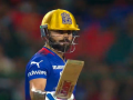 RCB vs KKR, IPL 2024: Virat Kohli Smashes His 52nd IPL Fifty Against Kolkata Knight Riders - Hindi News | RCB vs KKR, IPL 2024: Virat Kohli Smashes His 52nd IPL Fifty Against Kolkata Knight Riders | Latest cricket News at Lokmattimes.com