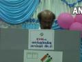 Lok Sabha Election 2024: Superstar Rajinikanth Casts His Vote in Tamil Nadu Amid Tight Security Cover (Watch Video) - Hindi News | Lok Sabha Election 2024: Superstar Rajinikanth Casts His Vote in Tamil Nadu Amid Tight Security Cover (Watch Video) | Latest entertainment News at Lokmattimes.com