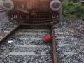 Uttar Pradesh: Goods Train Stopped After Empty Gas Cylinder Found on Tracks at Prempur Station - Hindi News | Uttar Pradesh: Goods Train Stopped After Empty Gas Cylinder Found on Tracks at Prempur Station | Latest national News at Lokmattimes.com