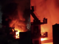 Gurugram Fire: Massive Blaze Erupts at Warehouse in Sector 37 (Watch Video) - Hindi News | Gurugram Fire: Massive Blaze Erupts at Warehouse in Sector 37 (Watch Video) | Latest national News at Lokmattimes.com