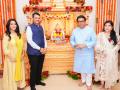 MNS Chief Raj Thackeray Visits Maharashtra CM Devendra Fadnavis’ Residence for Ganpati Darshan (VIDEO) - Hindi News | MNS Chief Raj Thackeray Visits Maharashtra CM Devendra Fadnavis’ Residence for Ganpati Darshan (VIDEO) | Latest mumbai News at Lokmattimes.com