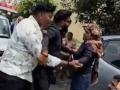 Pune: Man Brutally Beaten by Recovery Agents on Street in Hadapsar Over Credit Card Dues (Watch Video) - Hindi News | Pune: Man Brutally Beaten by Recovery Agents on Street in Hadapsar Over Credit Card Dues (Watch Video) | Latest pune News at Lokmattimes.com