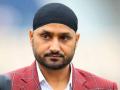 Harbhajan Singh Roasts Pakistani Cricket Fan Wishing for IND-PAK Cricketers Playing Together in IPL - Hindi News | Harbhajan Singh Roasts Pakistani Cricket Fan Wishing for IND-PAK Cricketers Playing Together in IPL | Latest cricket News at Lokmattimes.com