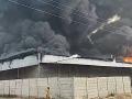 Hardoi Factory Fire: Massive Blaze Erupts at Disposable Plates Manufacturing Company in Kotwali Dehat (Watch Video) - Hindi News | Hardoi Factory Fire: Massive Blaze Erupts at Disposable Plates Manufacturing Company in Kotwali Dehat (Watch Video) | Latest national News at Lokmattimes.com