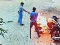 Haryana Crime: Youths Set 2 Bikes on Fire in Rewari, Demand Rs 1 Lakh Ransom; CCTV Captures Incident - Hindi News | Haryana Crime: Youths Set 2 Bikes on Fire in Rewari, Demand Rs 1 Lakh Ransom; CCTV Captures Incident | Latest national News at Lokmattimes.com