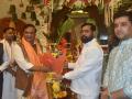 Assam CM Himanta Biswa Sarma Visits Eknath Shinde in Mumbai Participates In Ganesh Aarti (Watch Video) - Hindi News | Assam CM Himanta Biswa Sarma Visits Eknath Shinde in Mumbai Participates In Ganesh Aarti (Watch Video) | Latest maharashtra News at Lokmattimes.com