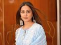 Hina Khan Shares Emotional Post Amid India-Pakistan Tensions, Says "No One Wins in War Only Innocents Die" - Hindi News | Hina Khan Shares Emotional Post Amid India-Pakistan Tensions, Says "No One Wins in War Only Innocents Die" | Latest entertainment News at Lokmattimes.com