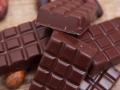 Madhya Pradesh Shocker: Woman Discovers Piece Of Teeth Inside Chocolate; Disturbing Visuals Go Viral - Hindi News | Madhya Pradesh Shocker: Woman Discovers Piece Of Teeth Inside Chocolate; Disturbing Visuals Go Viral | Latest social-viral News at Lokmattimes.com