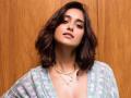 Ileana D'Cruz flaunts baby bump for the 1st time after announcing pregnancy - Hindi News | Ileana D'Cruz flaunts baby bump for the 1st time after announcing pregnancy | Latest entertainment News at Lokmattimes.com