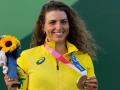 Australia's Jessica Fox uses condom to fix her kayak, ends up winning gold medal - Hindi News | Australia's Jessica Fox uses condom to fix her kayak, ends up winning gold medal | Latest other-sports News at Lokmattimes.com
