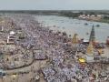 Ashadhi Ekadashi 2025: 5-Km Long Queue Forms Outside Pandharpur Temple as Lakhs of Pilgrims Flood the Holy City - Hindi News | Ashadhi Ekadashi 2025: 5-Km Long Queue Forms Outside Pandharpur Temple as Lakhs of Pilgrims Flood the Holy City | Latest maharashtra News at Lokmattimes.com