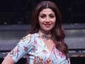 Shocking! Man tries to enter Shilpa Shetty's car forcibly - Hindi News | Shocking! Man tries to enter Shilpa Shetty's car forcibly | Latest entertainment News at Lokmattimes.com