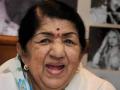 Lata Mangeshkar's ashes immersed in Nashik's Ramkund - Hindi News | Lata Mangeshkar's ashes immersed in Nashik's Ramkund | Latest entertainment News at Lokmattimes.com