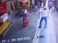 Mumbai: Woman Constable Saves Commuter from Being Dragged Under Moving Local Train at Chunabhatti Station (Watch Video) - Hindi News | Mumbai: Woman Constable Saves Commuter from Being Dragged Under Moving Local Train at Chunabhatti Station (Watch Video) | Latest mumbai News at Lokmattimes.com