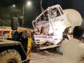 Mumbai: Speeding Cement Mixer Rams Truck-Container On Kurla Bridge - Hindi News | Mumbai: Speeding Cement Mixer Rams Truck-Container On Kurla Bridge | Latest mumbai News at Lokmattimes.com