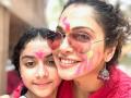 'Dil Se Khelo': Isha Koppikar Celebrates Holi With a Gentle But Firm Reminder About Boundaries - Hindi News | 'Dil Se Khelo': Isha Koppikar Celebrates Holi With a Gentle But Firm Reminder About Boundaries | Latest entertainment News at Lokmattimes.com