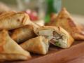 Mumbai: Customer Bites Vendor’s Fingers During Bill Dispute Over Samosa in Malad - Hindi News | Mumbai: Customer Bites Vendor’s Fingers During Bill Dispute Over Samosa in Malad | Latest mumbai News at Lokmattimes.com
