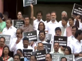 I.N.D.I.A Alliance Leaders Protest on 18 Percent GST on Health and Life Insurance Outside Parliament - Hindi News | I.N.D.I.A Alliance Leaders Protest on 18 Percent GST on Health and Life Insurance Outside Parliament | Latest national News at Lokmattimes.com