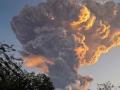 Massive Volcanic Eruption at Mount Lewotobi Laki in Indonesia Triggers Red Alert, Flights Cancelled - Hindi News | Massive Volcanic Eruption at Mount Lewotobi Laki in Indonesia Triggers Red Alert, Flights Cancelled | Latest international News at Lokmattimes.com