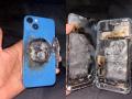iPhone Explodes in Young Man’s Pocket in UP's Aligarh, Leaves Him Seriously Injured (VIDEO) - Hindi News | iPhone Explodes in Young Man’s Pocket in UP's Aligarh, Leaves Him Seriously Injured (VIDEO) | Latest national News at Lokmattimes.com