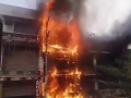 Telangana Fire: Massive Blaze Erupts at Shopping Malls in Jangaon (Watch Video) - Hindi News | Telangana Fire: Massive Blaze Erupts at Shopping Malls in Jangaon (Watch Video) | Latest national News at Lokmattimes.com