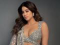 Janhvi Kapoor reveals she tested positive for COVID-19 - Hindi News | Janhvi Kapoor reveals she tested positive for COVID-19 | Latest entertainment News at Lokmattimes.com