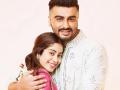 Arjun Kapoor calls Janhvi Kapoor insecure says, actress lacks confidence - Hindi News | Arjun Kapoor calls Janhvi Kapoor insecure says, actress lacks confidence | Latest entertainment News at Lokmattimes.com