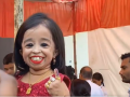 Maharashtra Lok Sabha Election 2024: World’s Smallest Living Woman, Jyoti Amge Cast Her Vote at Nagpur (Watch) - Hindi News | Maharashtra Lok Sabha Election 2024: World’s Smallest Living Woman, Jyoti Amge Cast Her Vote at Nagpur (Watch) | Latest maharashtra News at Lokmattimes.com