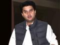 Bee Attack On Jyotiraditya Scindia: Union Minister Suffers Bee Sting During Event In Madhya Pradesh - Hindi News | Bee Attack On Jyotiraditya Scindia: Union Minister Suffers Bee Sting During Event In Madhya Pradesh | Latest national News at Lokmattimes.com