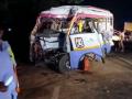 Tamil Nadu Accident: 6 Killed After Mini-Bus Crashes Into Tree in Kallakurichi (Watch Video) - Hindi News | Tamil Nadu Accident: 6 Killed After Mini-Bus Crashes Into Tree in Kallakurichi (Watch Video) | Latest national News at Lokmattimes.com