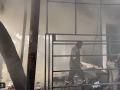 Kanpur Fire: Massive Blaze Erupts in Leather Showroom (Watch Video) - Hindi News | Kanpur Fire: Massive Blaze Erupts in Leather Showroom (Watch Video) | Latest national News at Lokmattimes.com