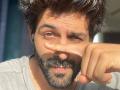 Kartik Aaryan recovers from COVID-19 says, '14 din ka vanvaas khatam' - Hindi News | Kartik Aaryan recovers from COVID-19 says, '14 din ka vanvaas khatam' | Latest entertainment News at Lokmattimes.com