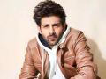 Kartik Aaryan fined for violating traffic rules during temple visit - Hindi News | Kartik Aaryan fined for violating traffic rules during temple visit | Latest entertainment News at Lokmattimes.com