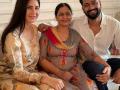 Mother's Day 2022: Celebs pen best wishes for their 'beautiful' mothers - Hindi News | Mother's Day 2022: Celebs pen best wishes for their 'beautiful' mothers | Latest entertainment News at Lokmattimes.com