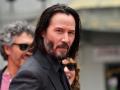 Keanu Reeves Matrix 4 crew breaks COVID 19 laws in Germany by hosting a party - Hindi News | Keanu Reeves Matrix 4 crew breaks COVID 19 laws in Germany by hosting a party | Latest entertainment News at Lokmattimes.com