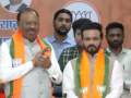 Ex-India Cricketer Kedar Jadhav Joins BJP in Mumbai (Watch Video) - Hindi News | Ex-India Cricketer Kedar Jadhav Joins BJP in Mumbai (Watch Video) | Latest mumbai News at Lokmattimes.com