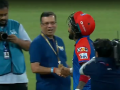 IPL 2025: KL Rahul Avoids Interaction With LSG Owner Sanjiv Goenka After Match-Winning Knock Against Former Team (Watch Video) - Hindi News | IPL 2025: KL Rahul Avoids Interaction With LSG Owner Sanjiv Goenka After Match-Winning Knock Against Former Team (Watch Video) | Latest cricket News at Lokmattimes.com