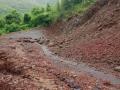 Ratnagiri: Traffic Disrupted as Landslide Hits Ratnagiri's Anuskura Ghat Amidst Heavy Monsoon Rains - Hindi News | Ratnagiri: Traffic Disrupted as Landslide Hits Ratnagiri's Anuskura Ghat Amidst Heavy Monsoon Rains | Latest maharashtra News at Lokmattimes.com