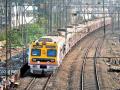 Mumbai Local Train Update: Harbour Line Services Delayed by 30 Minutes Due to Overhead Wire Breakdown Between Mankhurd and Vashi - Hindi News | Mumbai Local Train Update: Harbour Line Services Delayed by 30 Minutes Due to Overhead Wire Breakdown Between Mankhurd and Vashi | Latest national News at Lokmattimes.com