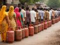 Punjab Tragedy: Elderly Man Dies of Heart Attack While Standing in Gas Cylinder Queue - Hindi News | Punjab Tragedy: Elderly Man Dies of Heart Attack While Standing in Gas Cylinder Queue | Latest national News at Lokmattimes.com
