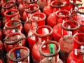 LPG Gas Cylinder Deliveries to Homes Set to Stop as Distributors Threaten to Go On Strike; Details Inside - Hindi News | LPG Gas Cylinder Deliveries to Homes Set to Stop as Distributors Threaten to Go On Strike; Details Inside | Latest national News at Lokmattimes.com