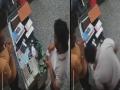 Man Collapses, Dies of Heart Attack While Paying Food Bill at Hotel, Shocking CCTV Video Surfaces - Hindi News | Man Collapses, Dies of Heart Attack While Paying Food Bill at Hotel, Shocking CCTV Video Surfaces | Latest national News at Lokmattimes.com