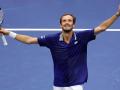 Daniil Medvedev replaces Novak Djokovic as world number one - Hindi News | Daniil Medvedev replaces Novak Djokovic as world number one | Latest tennis News at Lokmattimes.com