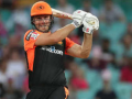 Mitchell Marsh of Sunrisers Hyderabad limps out of the field with ankle injury against RCB - Hindi News | Mitchell Marsh of Sunrisers Hyderabad limps out of the field with ankle injury against RCB | Latest cricket News at Lokmattimes.com