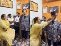 MNS Worker Slaps Woman, Asks Her to Apologise to Marathi People for Allegedly Abusing Her Husband at Kalwa Station - Hindi News | MNS Worker Slaps Woman, Asks Her to Apologise to Marathi People for Allegedly Abusing Her Husband at Kalwa Station | Latest thane News at Lokmattimes.com