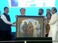 PM Modi in Yavatmal: Prime Minister Accepts Various Gifts Made by Locals - Watch - Hindi News | PM Modi in Yavatmal: Prime Minister Accepts Various Gifts Made by Locals - Watch | Latest maharashtra News at Lokmattimes.com