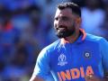 Watch Video! Mohammad Shami distributes fruits and food packets to migrant workers at petrol pump - Hindi News | Watch Video! Mohammad Shami distributes fruits and food packets to migrant workers at petrol pump | Latest cricket News at Lokmattimes.com