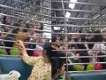 Mumbai Local Train Fight: Two Women Slap, Pull Hair, And Yell At Each Other, Video Goes Viral (Watch) - Hindi News | Mumbai Local Train Fight: Two Women Slap, Pull Hair, And Yell At Each Other, Video Goes Viral (Watch) | Latest social-viral News at Lokmattimes.com