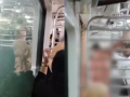 Mumbai Local Train Viral Video: Naked Man Enters Ladies Compartment of CSMT-Kalyan AC Local - Hindi News | Mumbai Local Train Viral Video: Naked Man Enters Ladies Compartment of CSMT-Kalyan AC Local | Latest mumbai News at Lokmattimes.com