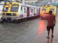 Mumbai Local Train Update: Central Line Services Between Badlapur and Ambarnath Suspended Due to Waterlogging on Tracks - Hindi News | Mumbai Local Train Update: Central Line Services Between Badlapur and Ambarnath Suspended Due to Waterlogging on Tracks | Latest mumbai News at Lokmattimes.com